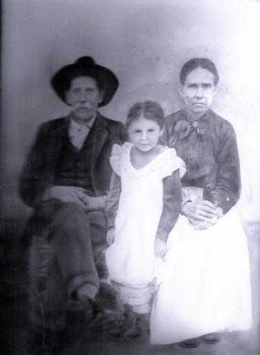 WilliamGaither&lizziewith Fannie.jpg